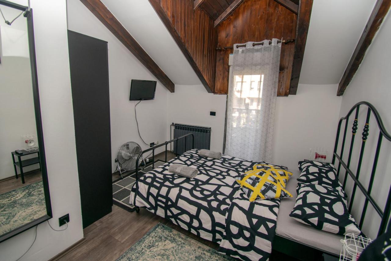 Ferienwohnung Studio Apartman Dalia Zagreb Exterior foto