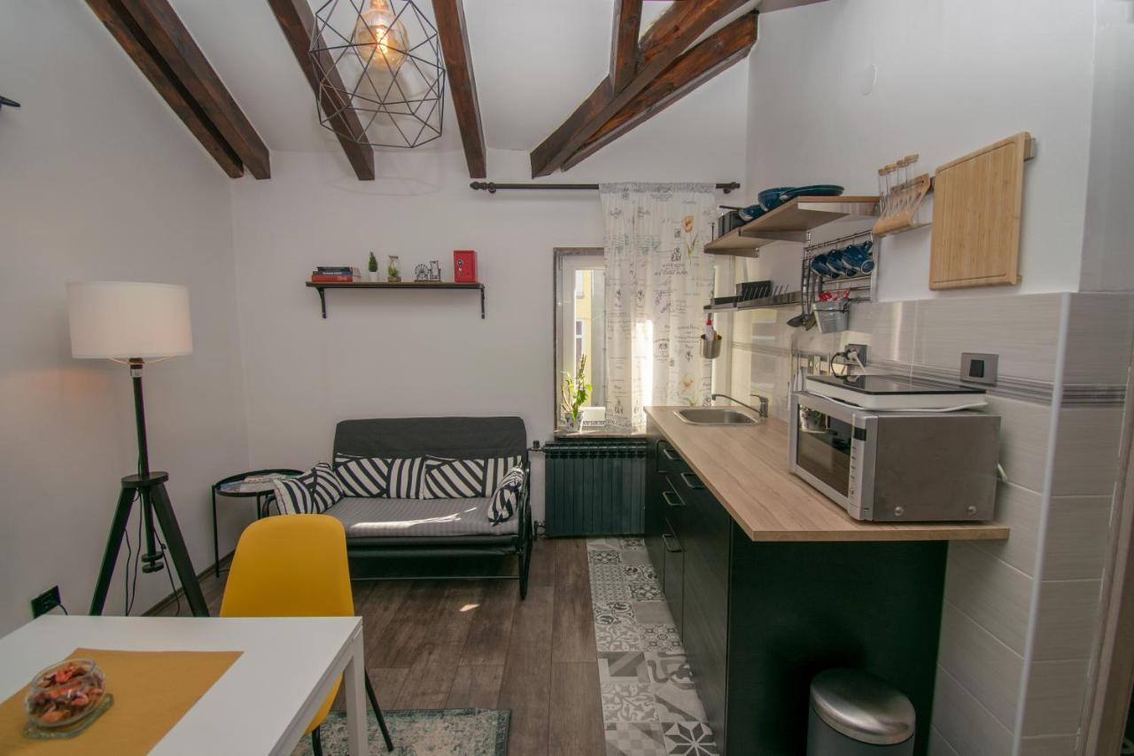 Ferienwohnung Studio Apartman Dalia Zagreb Exterior foto