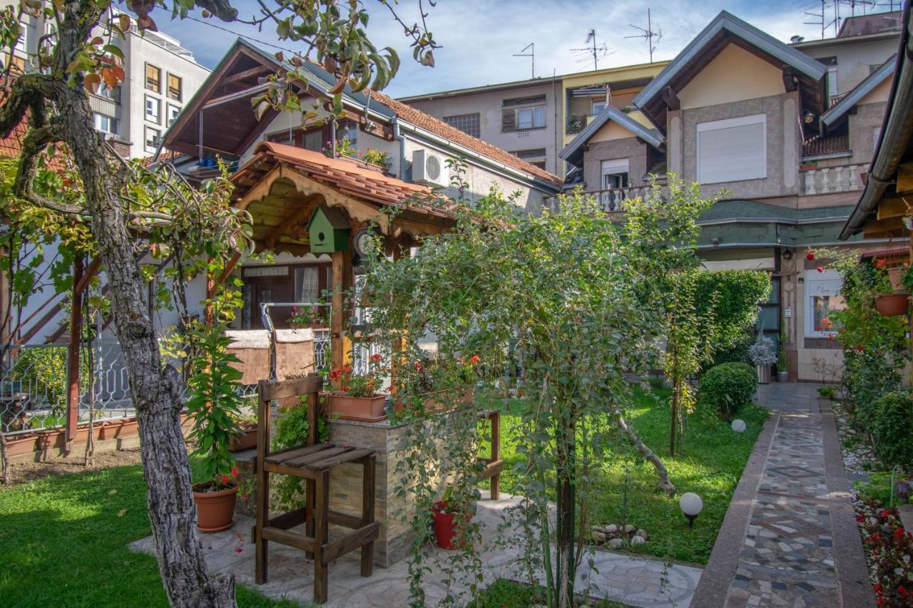 Ferienwohnung Studio Apartman Dalia Zagreb Exterior foto